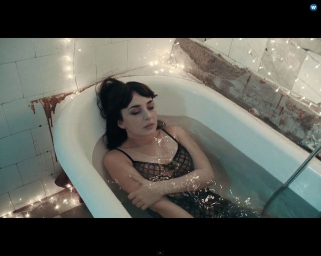 Piotr Rogucki śpiewa z Within Temptation  [VIDEO]