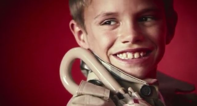 Romeo Beckham został nową twarzą Burberry! (FOTO)