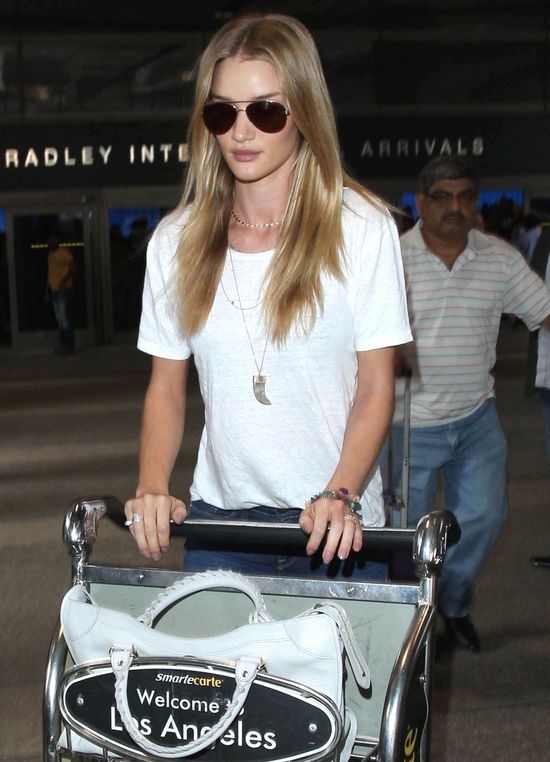 Czyżby Rosie Huntington-Whiteley została narzeczoną? (FOTO)