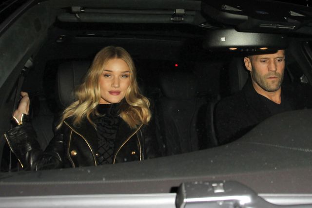  Za ten strój w Polsce zostałaby skrytykowana! (FOTO)