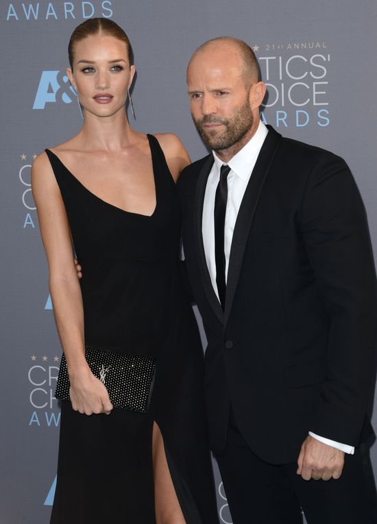 Przyszli państwo Statham błyszczą na salonach (FOTO)