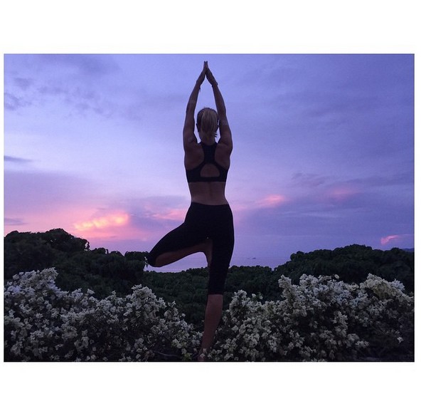 Figury i narzeczonego można jej pozazdrościć! (FOTO)