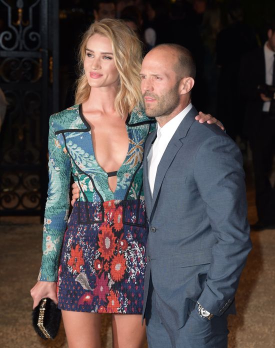 Rosie Huntington-Whiteley pokazała ciążowy brzuszek! Jest w ciąży! Rosie Huntington-Whiteley pokazała ciążowy brzuszek! Jest w ciąży!