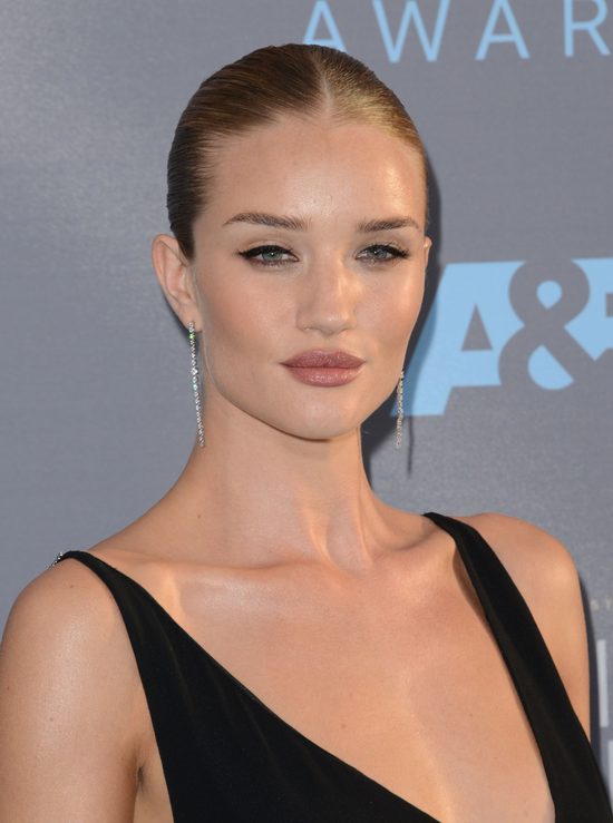 Karolina Gilon w JOY o podobieństwie do Rosie Huntington