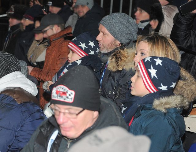 Perfekcyjna przyłapana z Majdanem i dziećmi (FOTO)