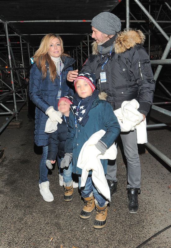 Perfekcyjna przyłapana z Majdanem i dziećmi (FOTO) Perfekcyjna przyłapana z Majdanem i dziećmi (FOTO)