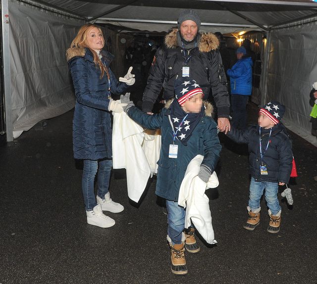 Perfekcyjna przyłapana z Majdanem i dziećmi (FOTO) Perfekcyjna przyłapana z Majdanem i dziećmi (FOTO)