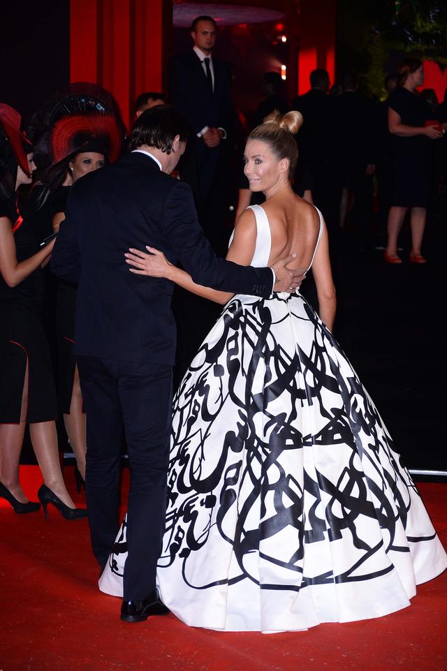 Fani krytykują fryzurę Małgorzaty Rozenek na balu Fundacji TVN