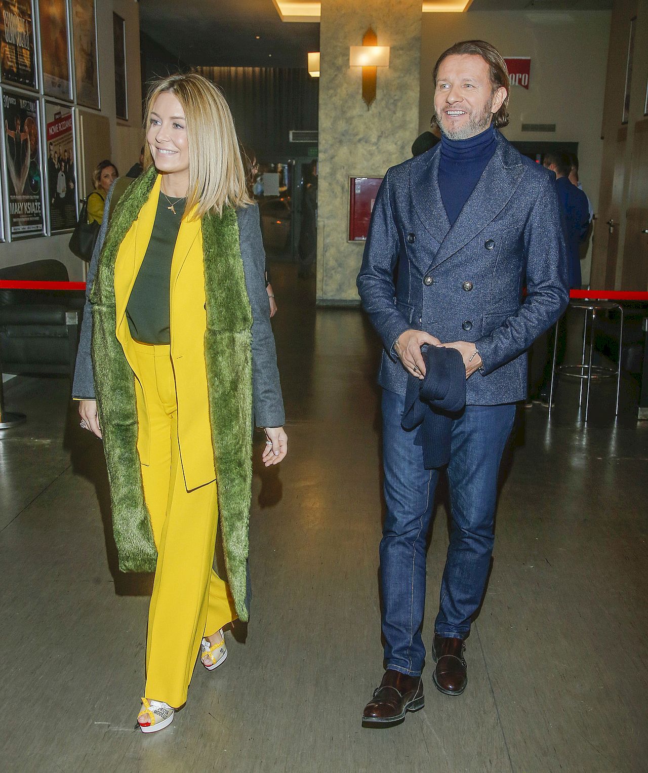 Żółty garnitur Małgorzaty Rozenek zrobił FURORĘ na premierze spektaklu