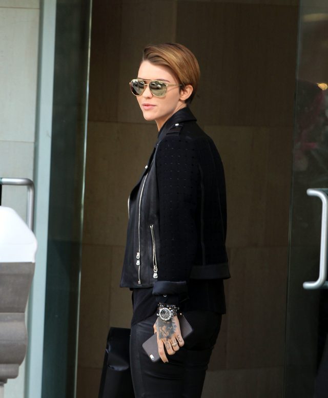 Ruby Rose zerwała zaręczyny z narzeczoną, Phoebe Dahl Ruby Rose zerwała zaręczyny z narzeczoną, Phoebe Dahl