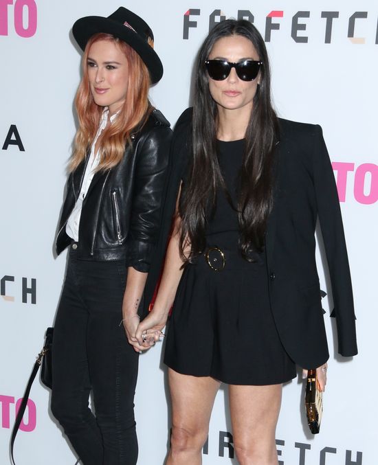 Rodzinny lans w wydaniu Demi Moore i Rumer Willis (FOTO)