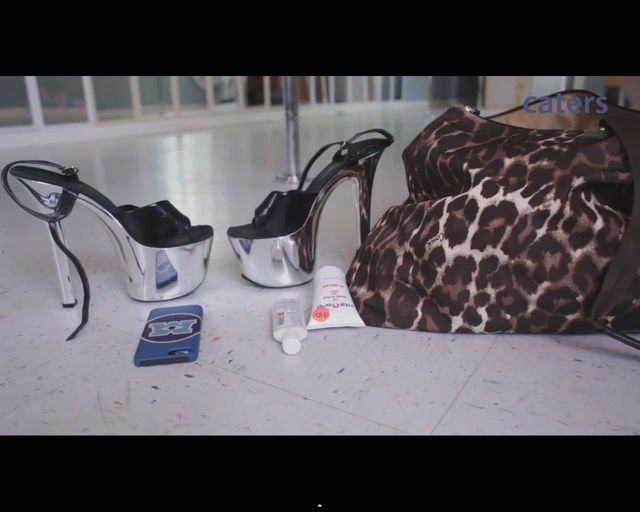 Oto Lulu. Waży 114 kg i jest najcięższą tancerką na rurze