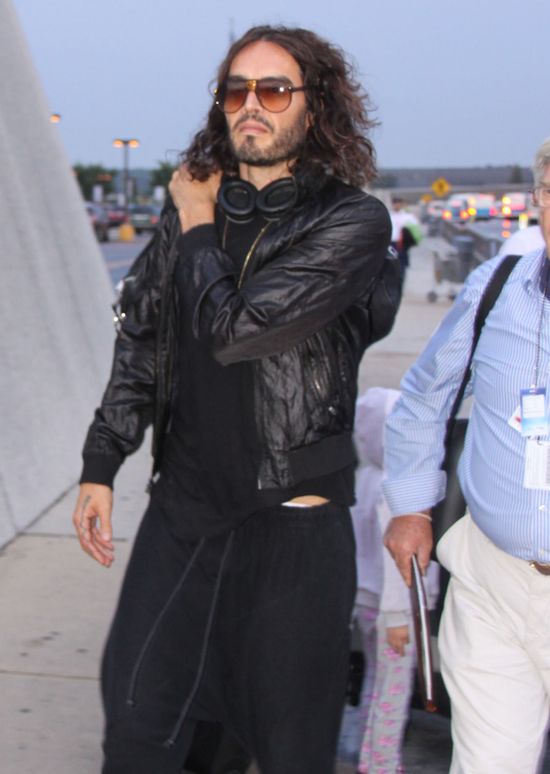 Russell Brand uprawiał seks z innym mężczyzną!