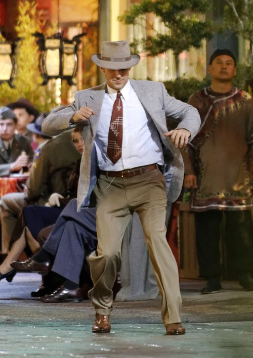 Ryan Gosling wylewnie wita się z dziewczyną (FOTO) Ryan Gosling wylewnie wita się z dziewczyną (FOTO)