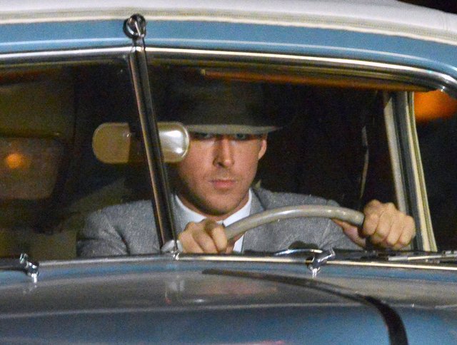 Ryan Gosling wylewnie wita się z dziewczyną (FOTO) Ryan Gosling wylewnie wita się z dziewczyną (FOTO)