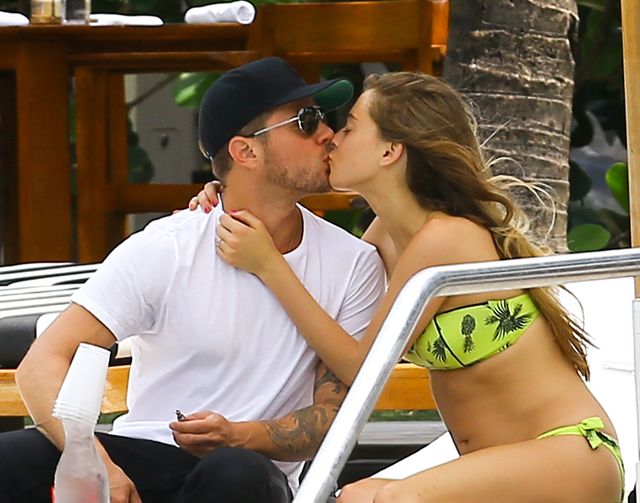 Ryan Phillippe przyłapany na igraszkach z dziewczyną (FOTO)