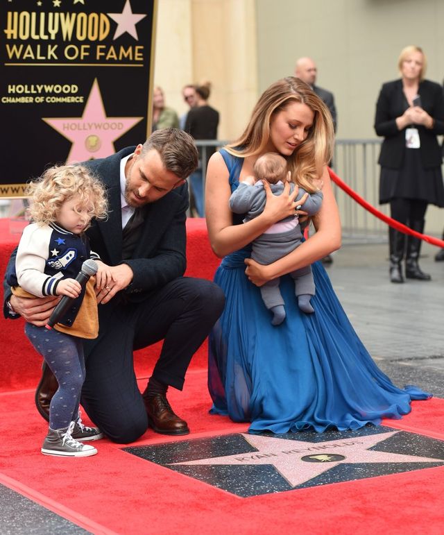 Blake Lively i Ryan Reynolds w końcu pokazali córeczki! Są ŚLICZNE!