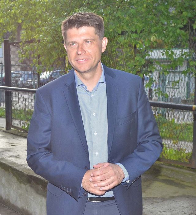 Tajemnicze zniknięcie Ryszarda Petru - internet huczy od plotek