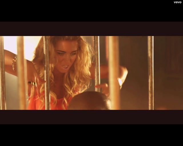 Seksowna Aneta Sablik w nowym teledysku [VIDEO]