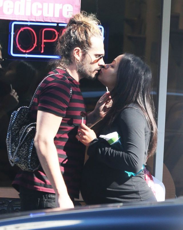 Zoe Saldana urodziła! Zoe Saldana urodziła!