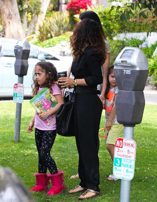 Córka Salmy Hayek coraz bardziej podobna do mamy? (FOTO)