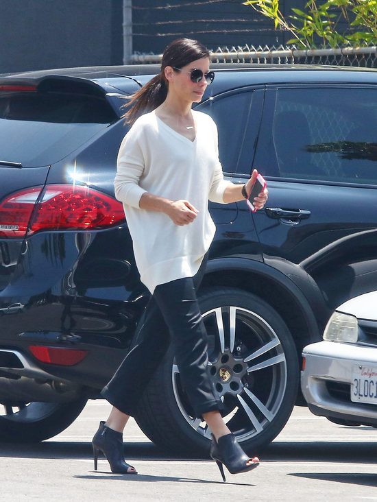 Sandra Bullock ma nowego, SEKSOWNEGO chłopaka Sandra Bullock ma nowego, SEKSOWNEGO chłopaka