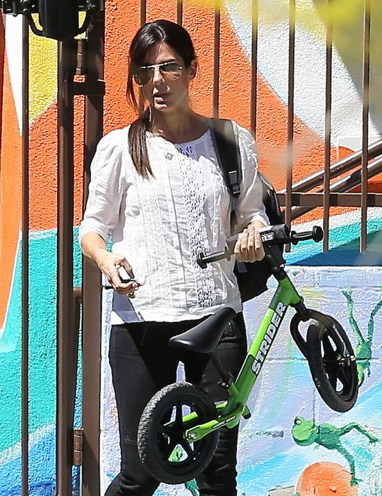 Synek Sandry Bullock rośnie jak na drożdżach (FOTO)