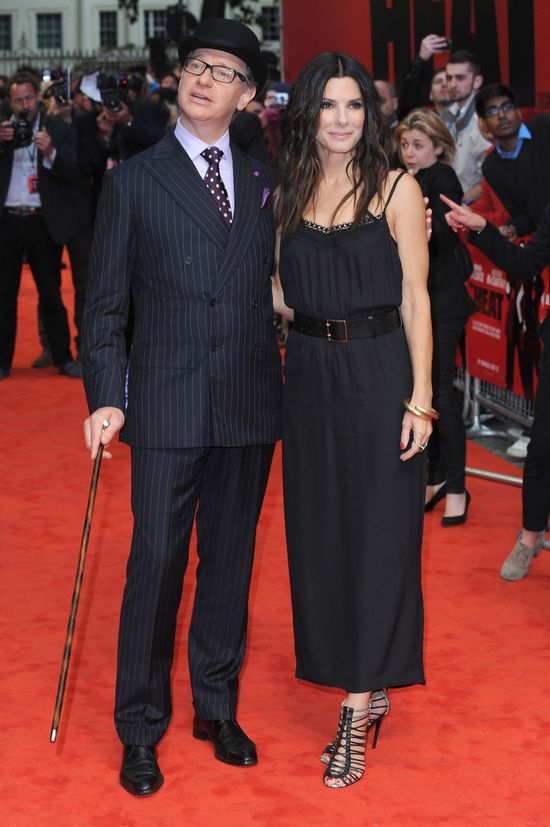 Sandra Bullock preferuje czerń i za duże buty (FOTO) Sandra Bullock preferuje czerń i za duże buty (FOTO)