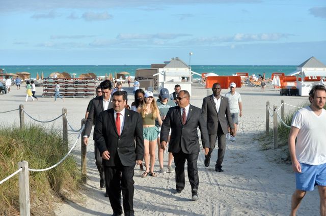 Internet zachwyca się figurą Sashy Obamy w bikini (FOTO) Internet zachwyca się figurą Sashy Obamy w bikini (FOTO)