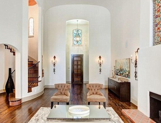 Scarlett Johansson kupiła PRZE-PIĘ-KNY dom (FOTO) Scarlett Johansson kupiła PRZE-PIĘ-KNY dom (FOTO)