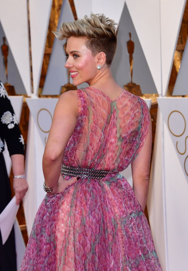 Scarlett Johansson na rozdaniu Oscarów pojawiła się z tajemniczym mężczyzną