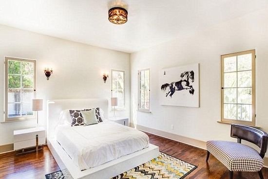 Scarlett Johansson kupiła PRZE-PIĘ-KNY dom (FOTO) Scarlett Johansson kupiła PRZE-PIĘ-KNY dom (FOTO)