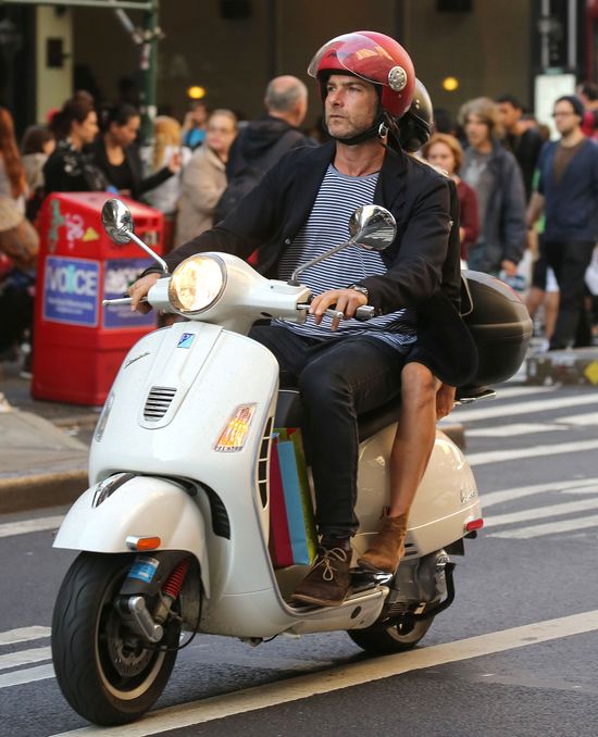 Naomi Watts, Liev Schreiber i rajd skuterem (FOTO) Naomi Watts, Liev Schreiber i rajd skuterem (FOTO)