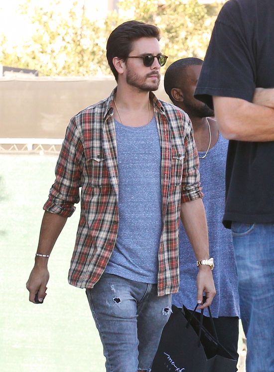 Scott Disick chce chodzić z penisem na wierzchu