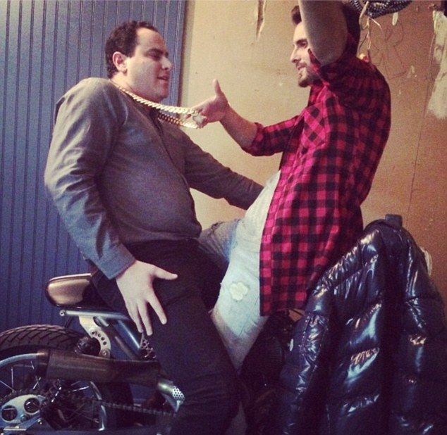 Scott Disick parodiuje Kanye Westa i Kim Kardashian (FOTO)