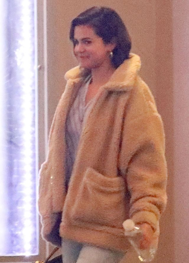 Selena i Justin wychodzą z kościoła OSOBNO (ZDJĘCIA)