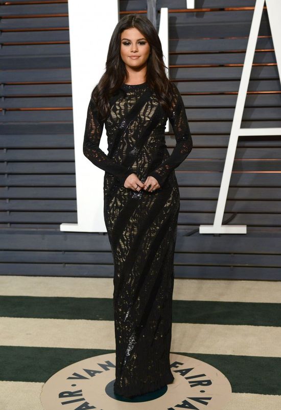 Selena Gomez na after party po Oscarach założyła doczepy 