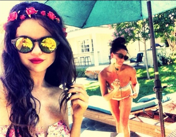 Selena Gomez pije nadal (FOTO)