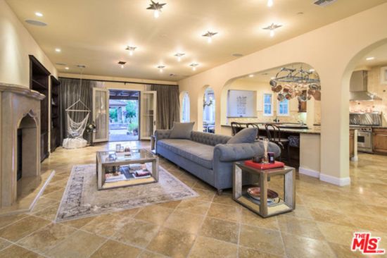 Łazienka Seleny Gomez jest większa od Twojej kawalerki! Łazienka Seleny Gomez jest większa od Twojej kawalerki!