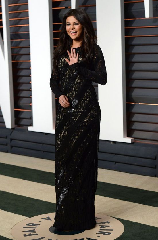 Selena Gomez na after party po Oscarach założyła doczepy 