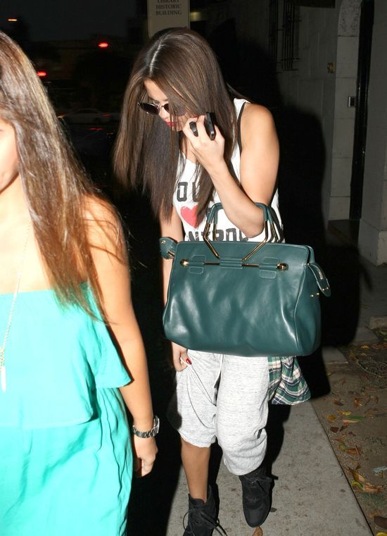 Selena Gomez zmieniła fryzurę (FOTO) Selena Gomez zmieniła fryzurę (FOTO)