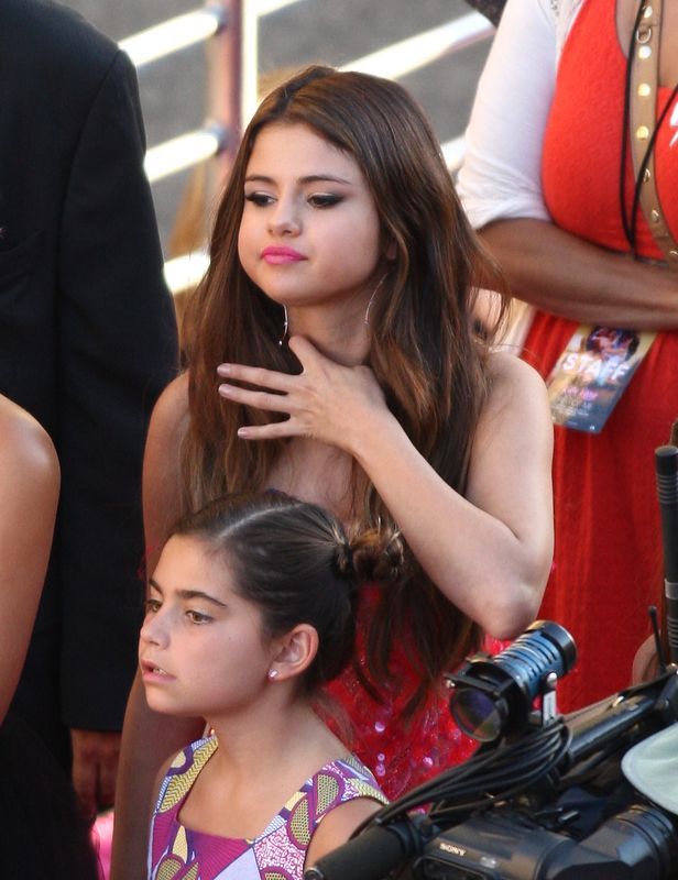 Bieber zabrał Selenę Gomez do kina (FOTO)