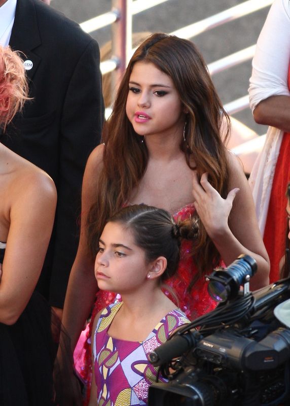 Bieber zabrał Selenę Gomez do kina (FOTO)