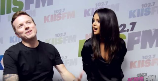 Selena Gomez pokazała, jak rapuje (VIDEO) Selena Gomez pokazała, jak rapuje (VIDEO)
