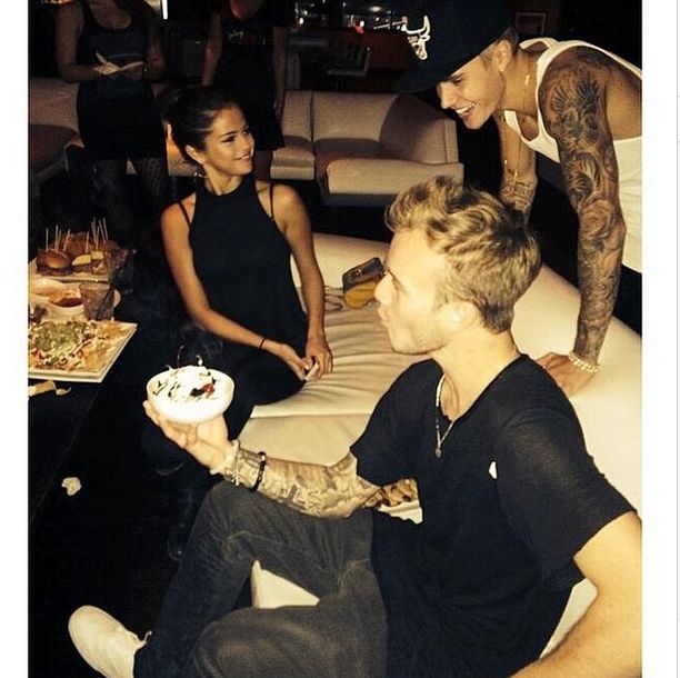 Tego po Justinie Bieberze byśmy się nie spodziewali! (FOTO) Tego po Justinie Bieberze byśmy się nie spodziewali! (FOTO)