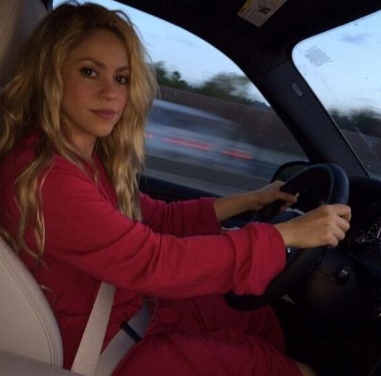 Shakira urodzi chłopca czy dziewczynkę?