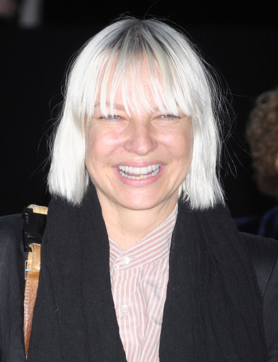 Sia wyszła za mąż! Sia wyszła za mąż!