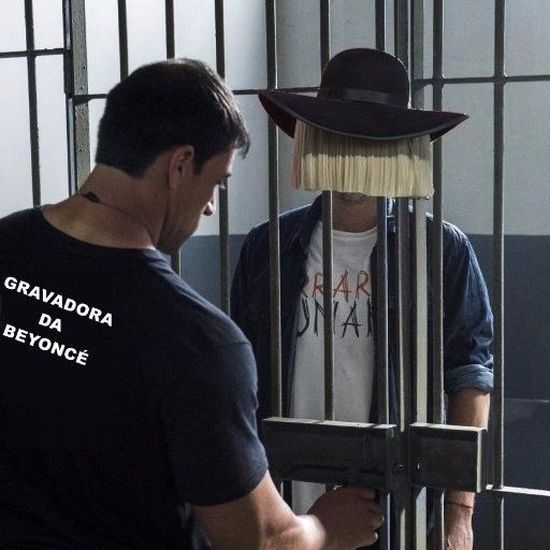 Szaleństwo! Beyonce porwała Się i zmusza ją do pisana piosenek!