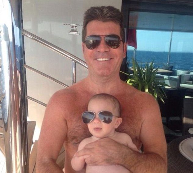 Ten dumny tatuś wciąż nie może nacieszyć się swoim synkiem Ten dumny tatuś wciąż nie może nacieszyć się swoim synkiem