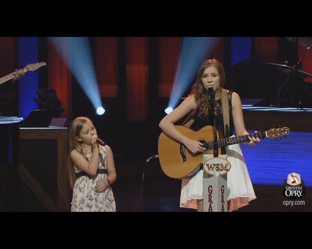 Dwie siostry z Kanady - zrobią karierę jak Bieber? [VIDEO]